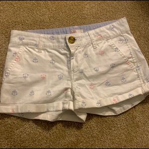 (So Brand) cute white blue and pink anchor shorts!